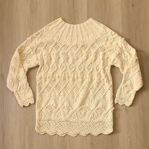 Express Tricot Cream Knit Pullover Sweater M Textured 3D Scallop Ramie Cotton
